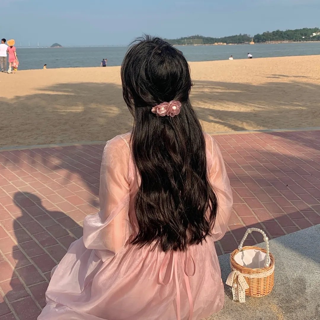 枕边诡影